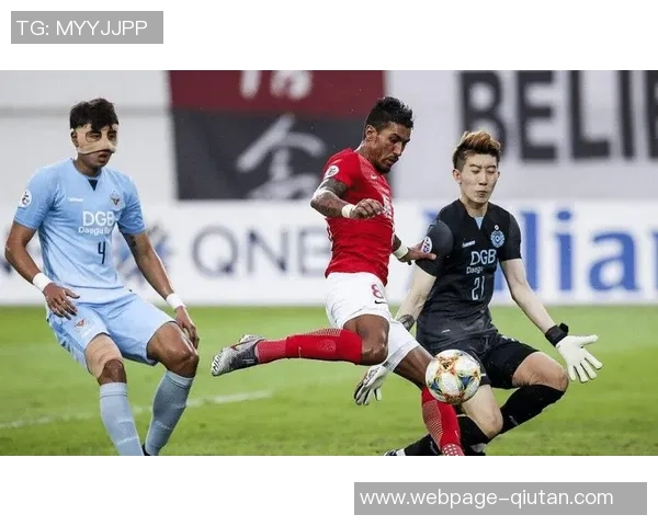 尤尼克斯与红星的巅峰对决谁能在赛场上笑到最后